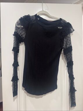Black Lace Sleeve Ribbed Knit Top